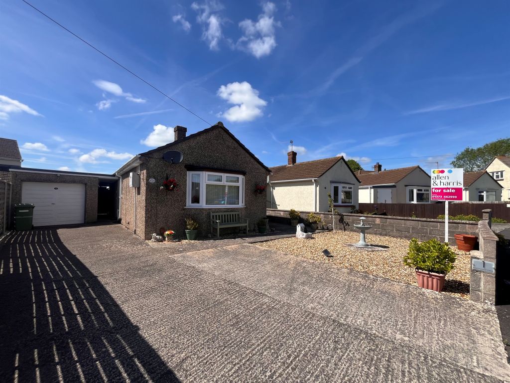2 bed semi-detached bungalow for saleBeechwood Close, Frome BA11