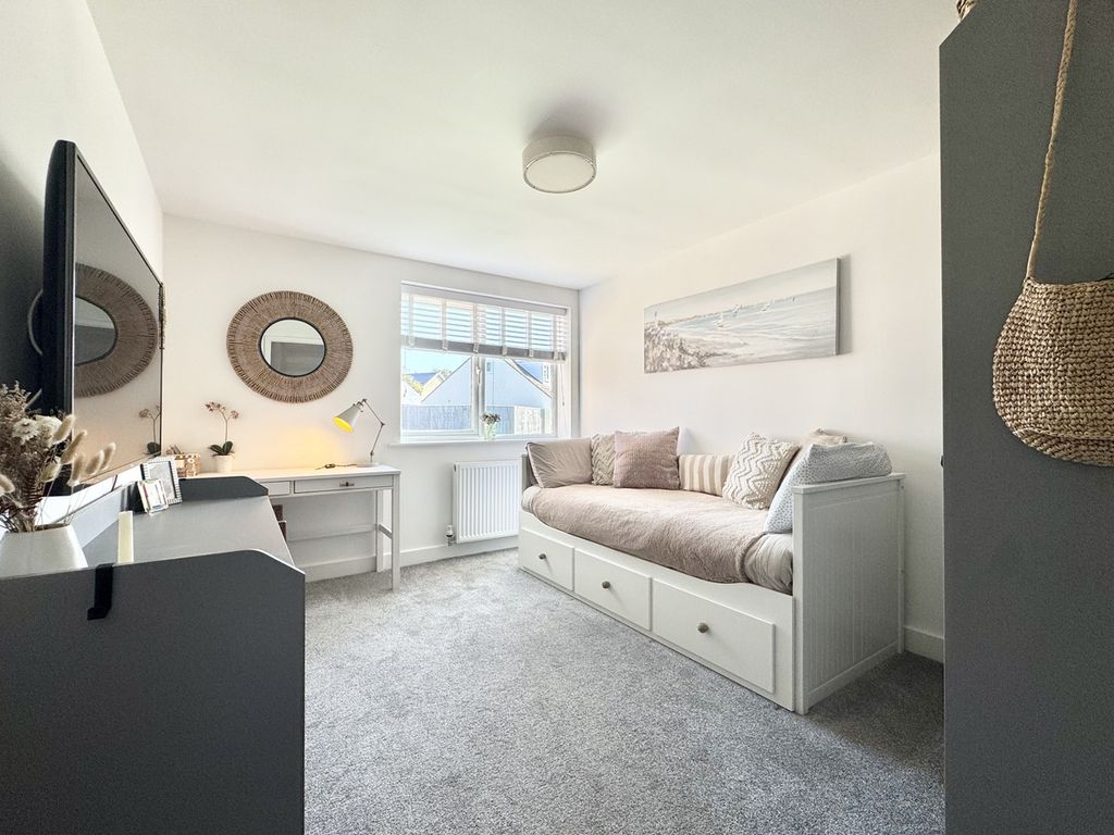 Additional image 12 of 2 bed maisonette for saleMeadows Way, Freshwater PO40