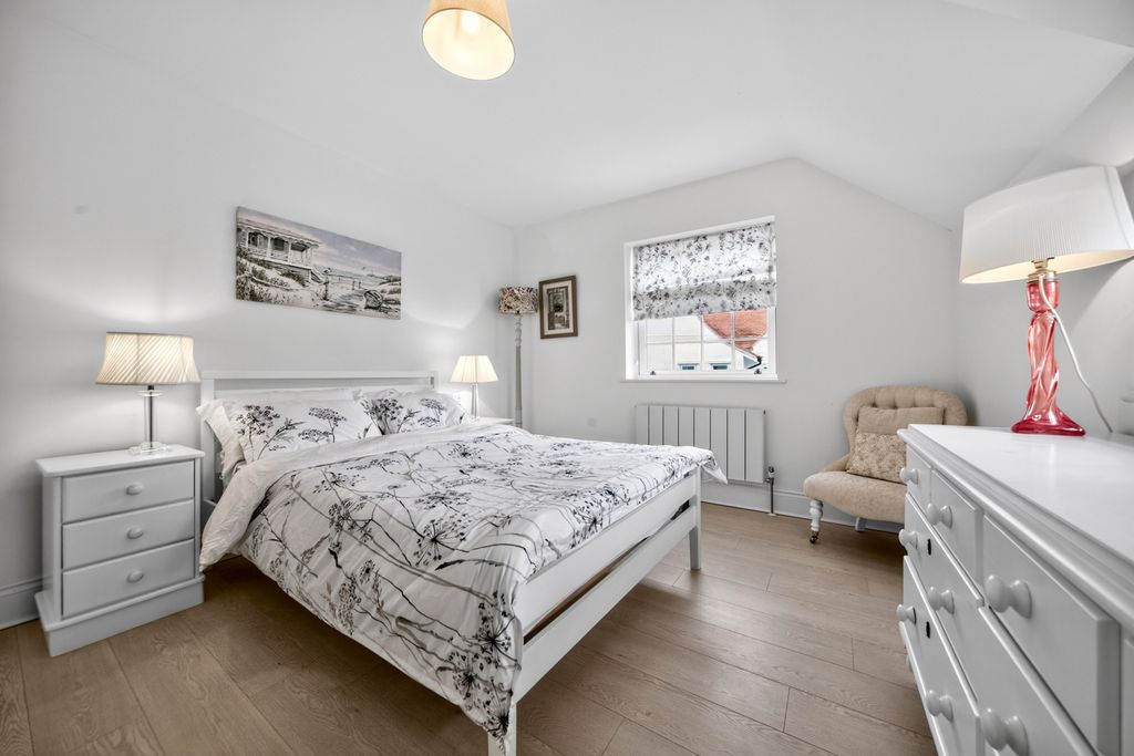 Additional image 7 of 4 bed detached house for saleMarcus Road, Old Felixstowe, Suffolk IP11
