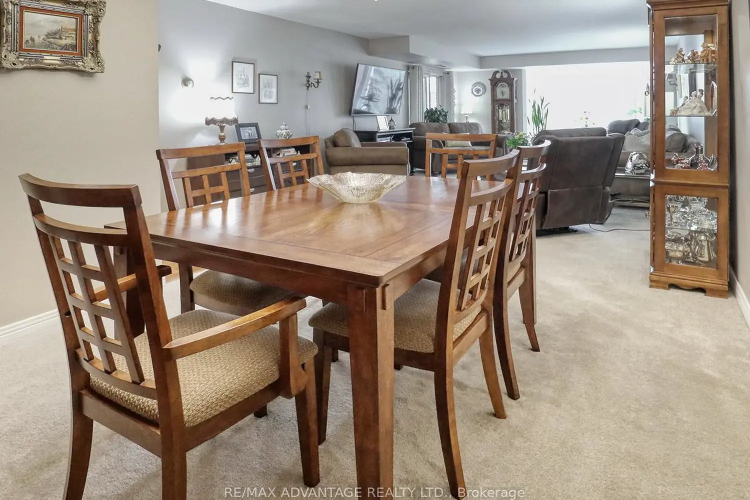 693 Windermere Road 307 photo 4