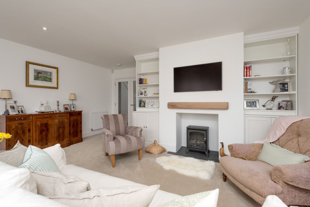 Additional image 3 of 3 bed terraced house for sale6 Greencraig Avenue, Gullane, East Lothian EH31