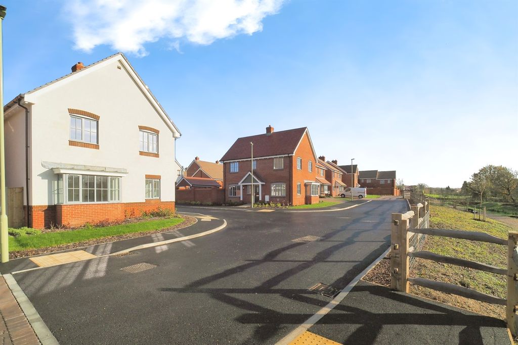 Additional image 4 of 3 bed detached house for saleWhitsbury Road, Fordingbridge SP6