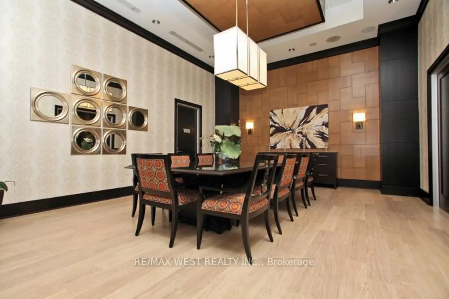 Additional image 20 of 100 Harrison Garden Boulevard 312
