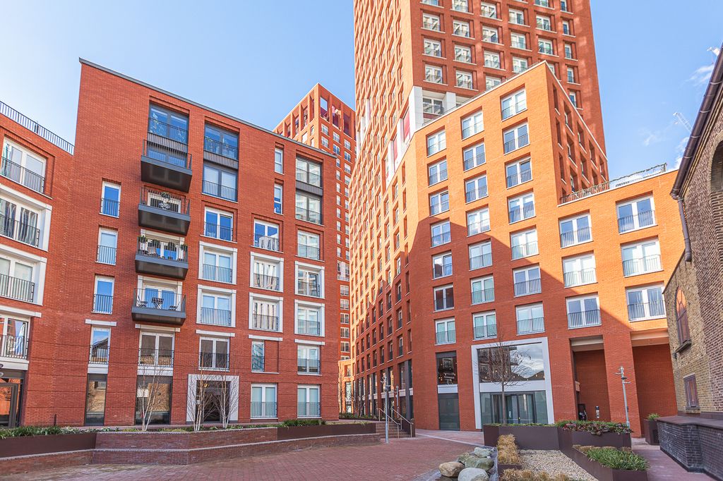 Additional image 8 of 1 bed flat for saleExchange Gardens, Vauxhall SW8