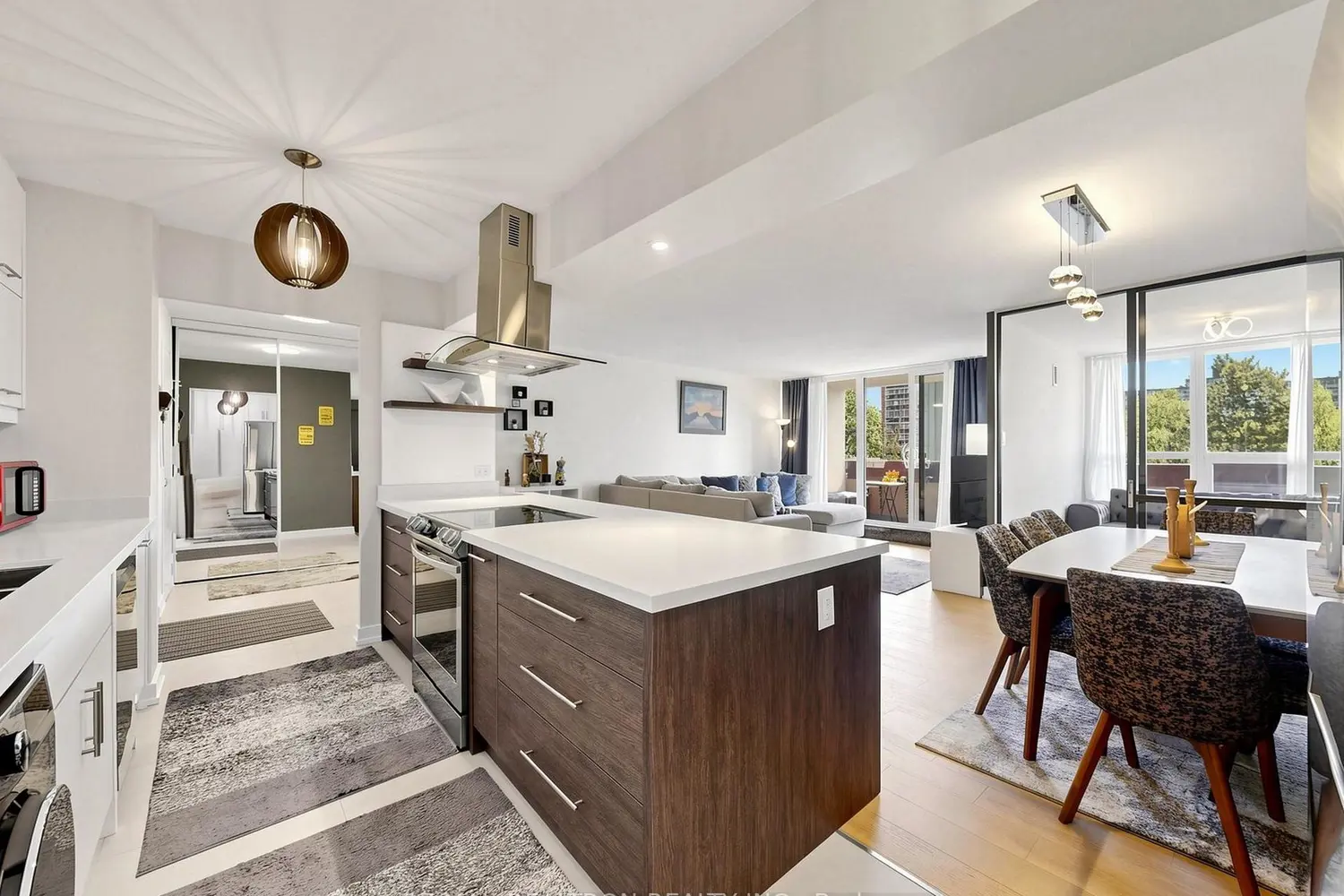 100 Canyon Avenue 402