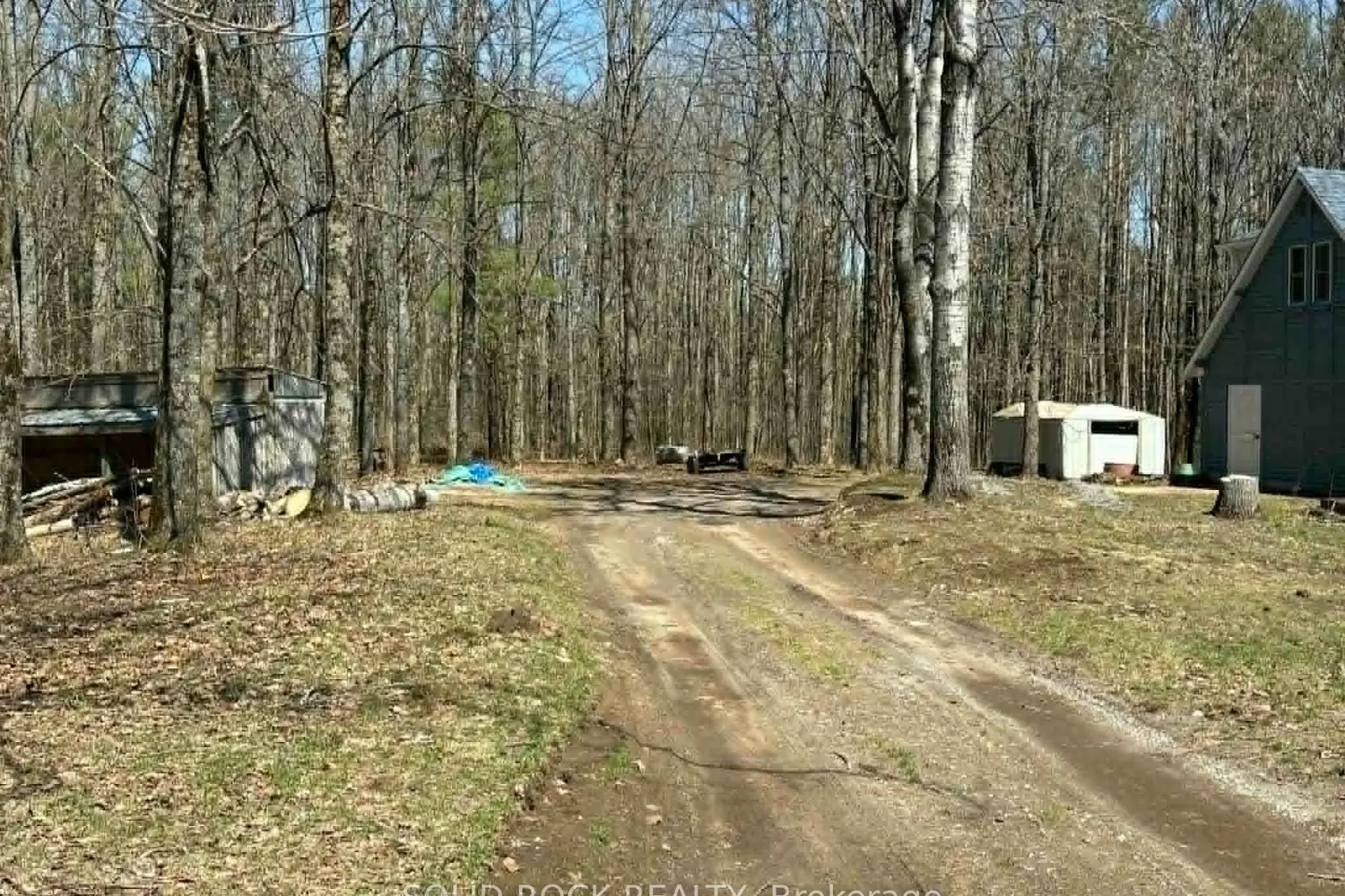 Additional image 9 of 1802 Centre Line Road