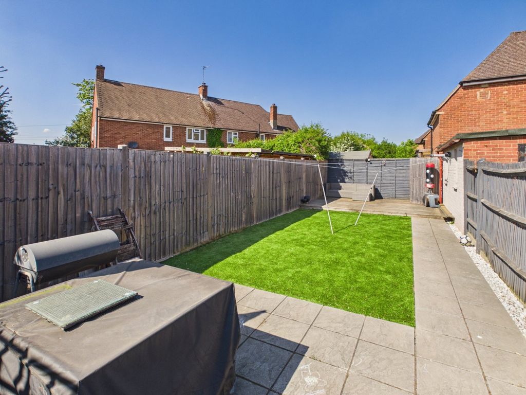 Additional image 14 of 2 bed maisonette for saleHillside Close, Chalfont St. Peter, Buckinghamshire SL9