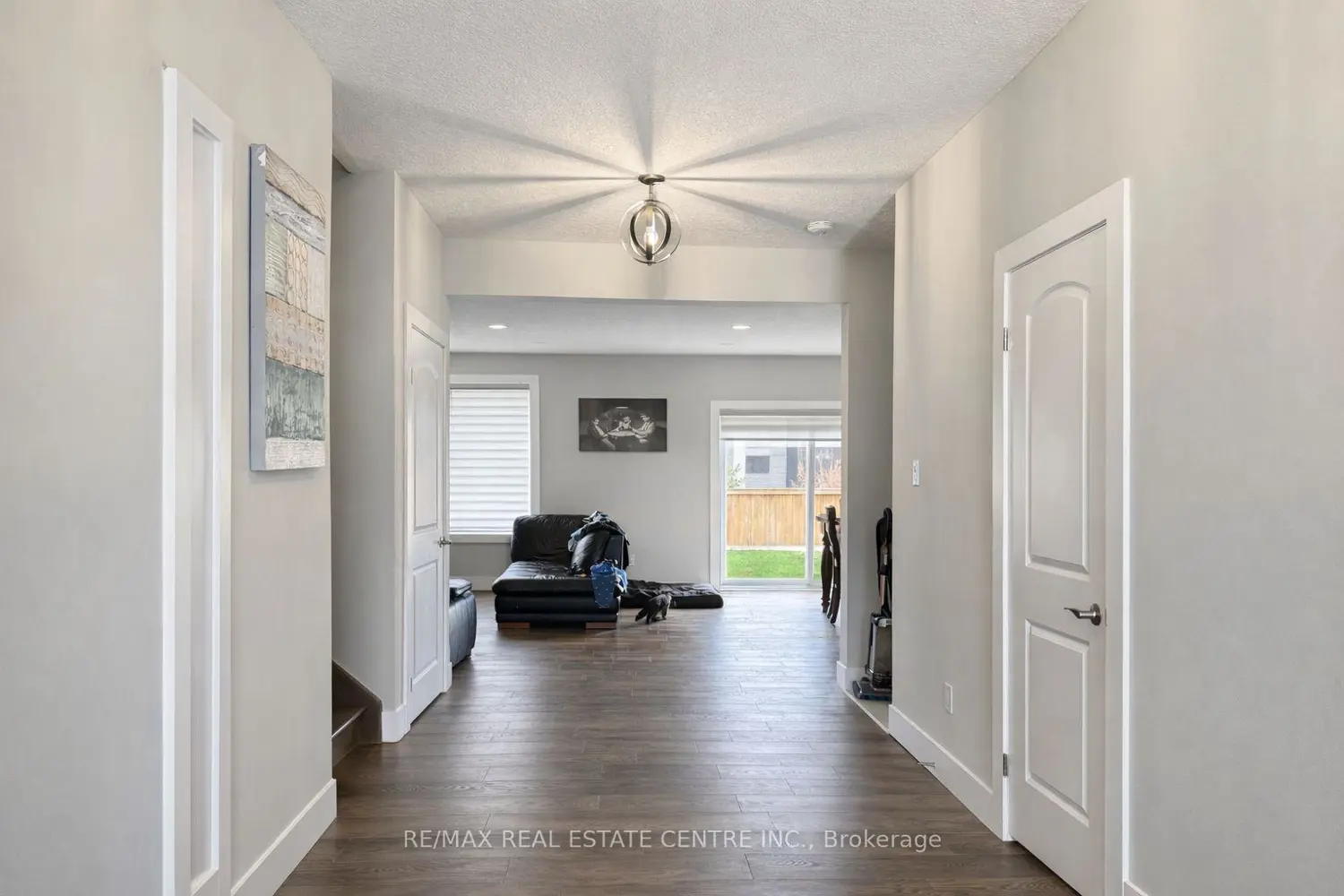 54 Wayside Lane photo 2
