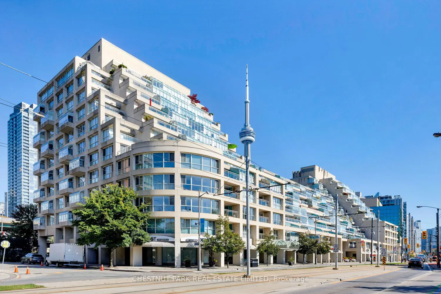 460 Queens Quay 605E