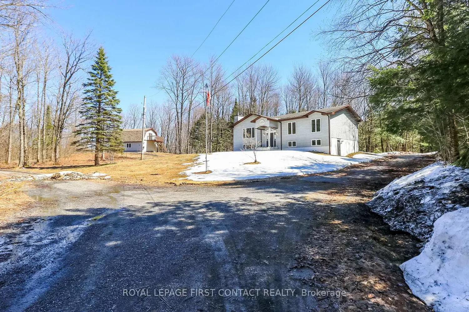 1518 Lone Pine Drive photo 2