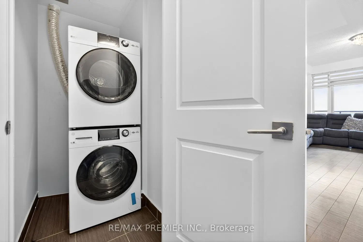 Additional image 14 of 7167 Yonge Street 608