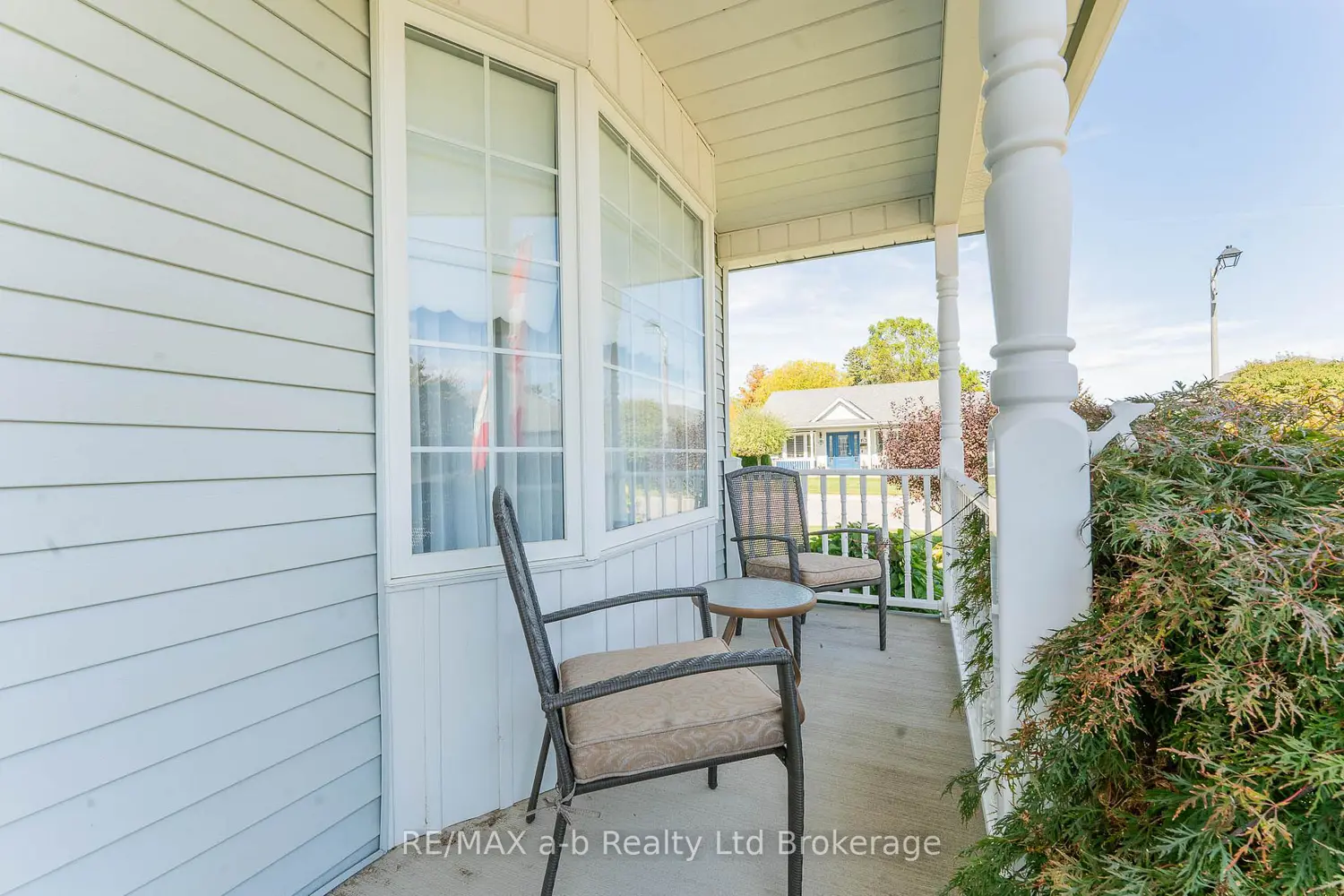23 Armstrong Drive photo 2