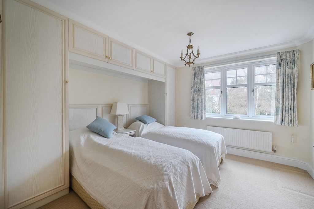 Additional image 14 of 3 bed flat for saleHeritage Gate, Gerrards Cross SL9