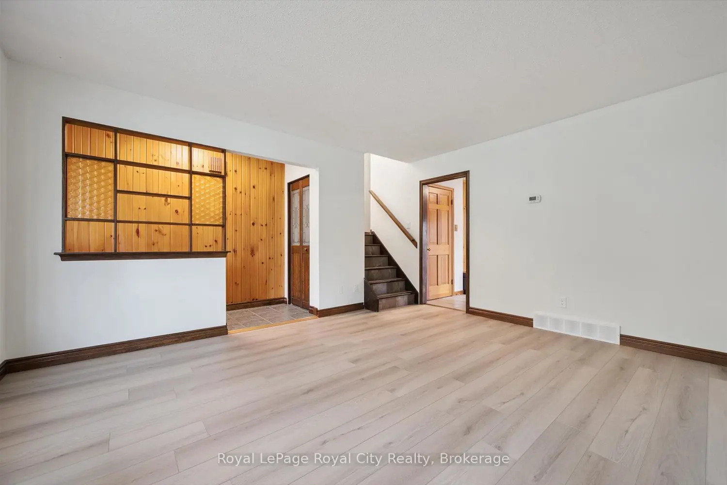 85 Sleeman Avenue photo 3