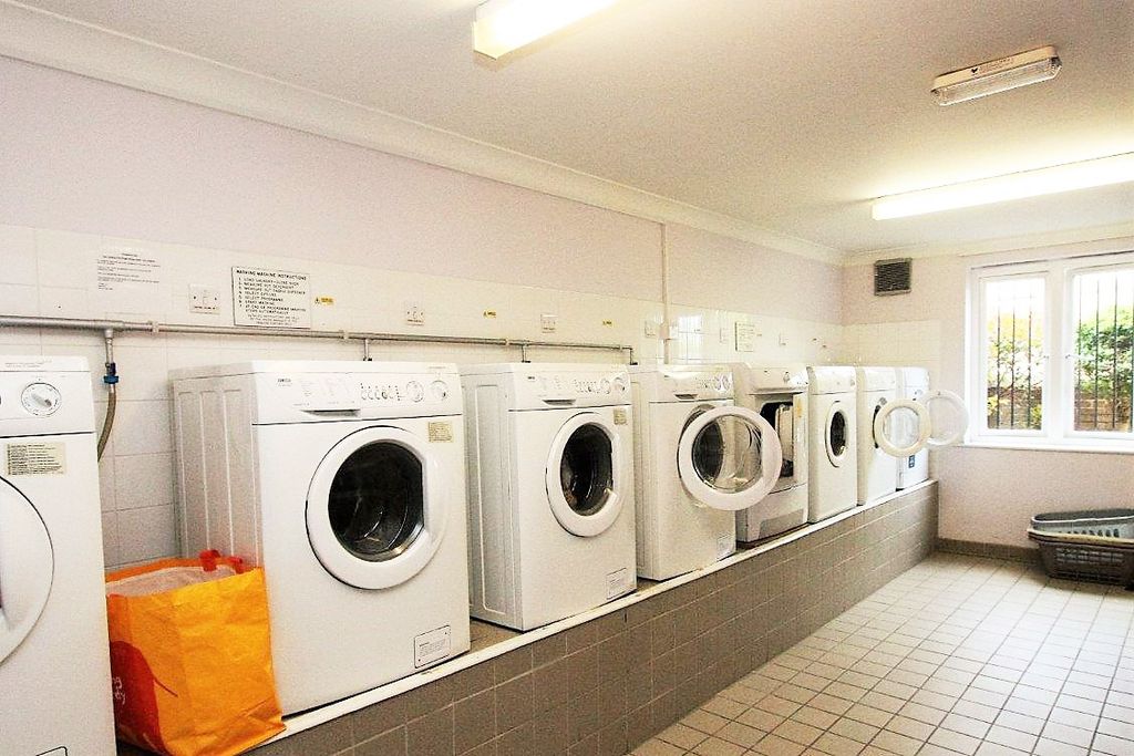 Additional image 9 of 2 bed flat for saleHammond Close, Highworth SN6
