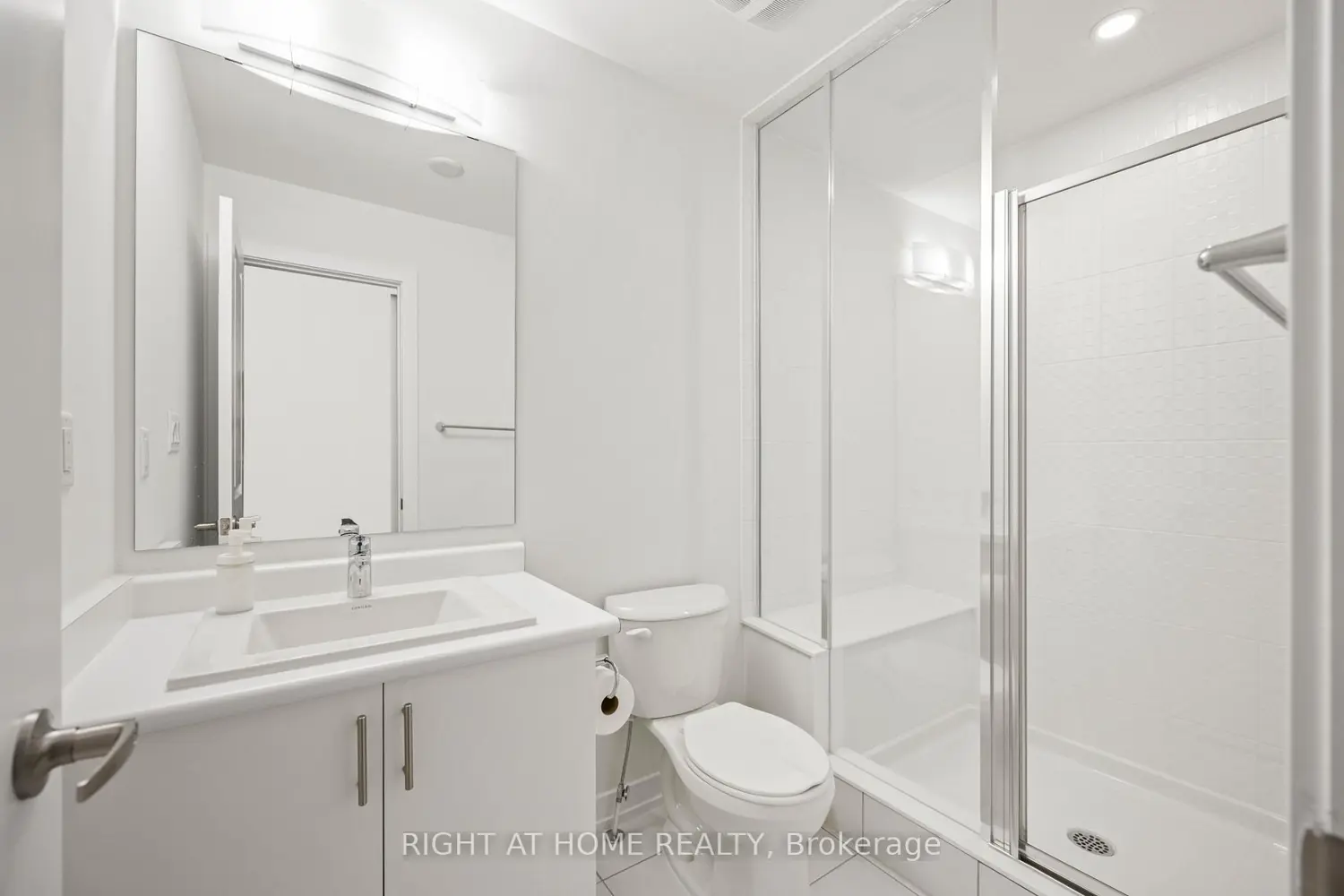 Additional image 11 of 1557 Midland Avenue