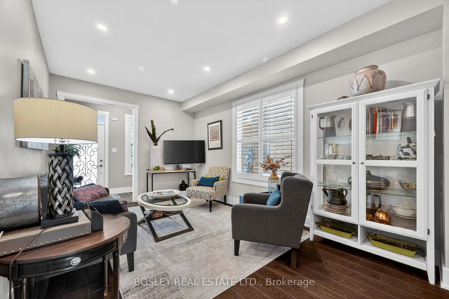2 Bettina Place photo 4