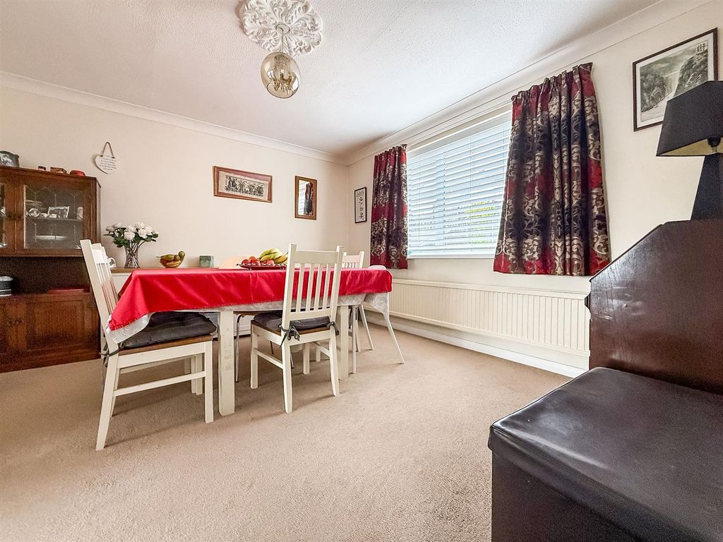 Additional image 8 of 4 bed detached house for saleFroxfield Gardens, Portchester PO16
