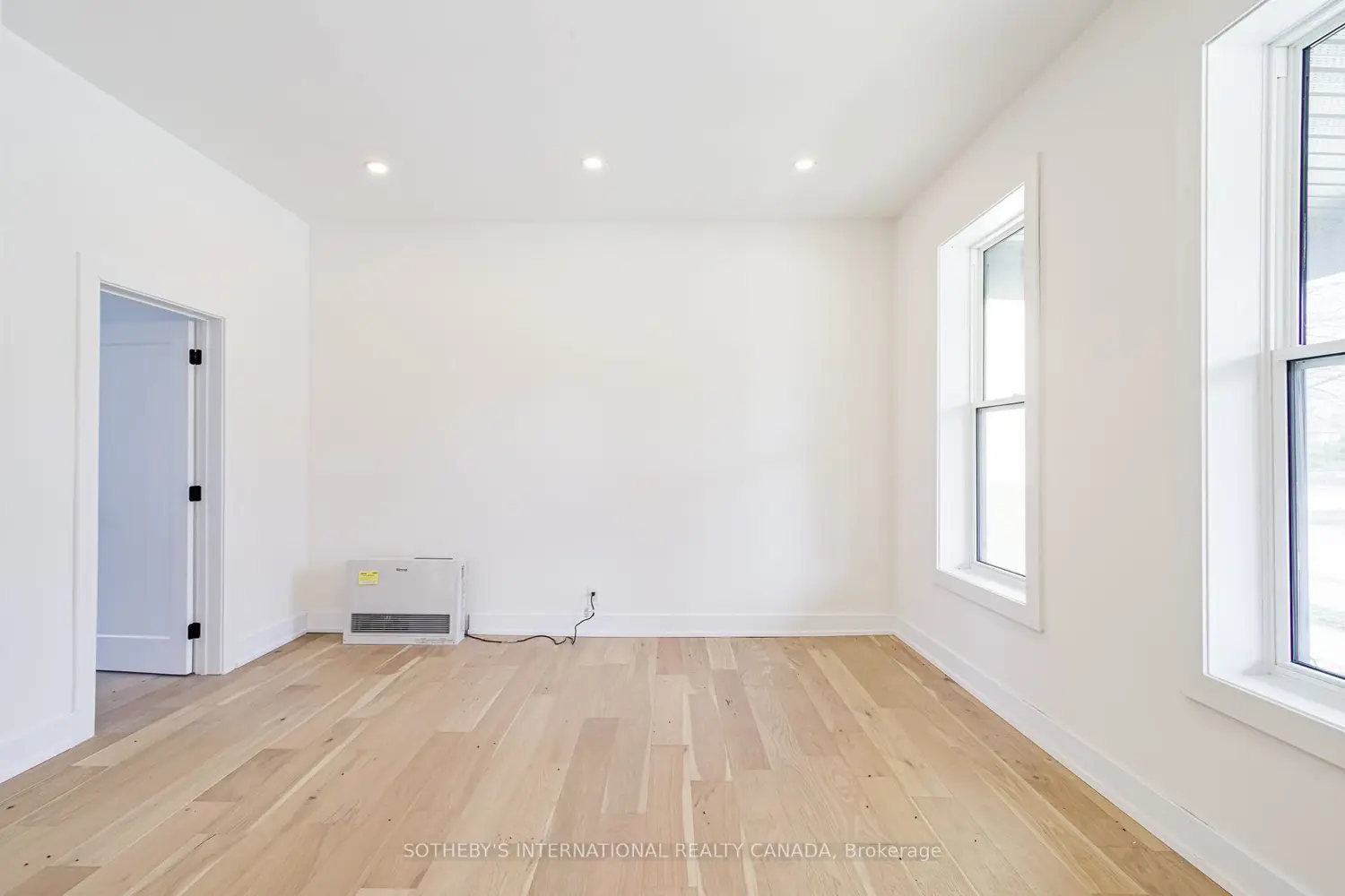 64 Birch Street photo 3