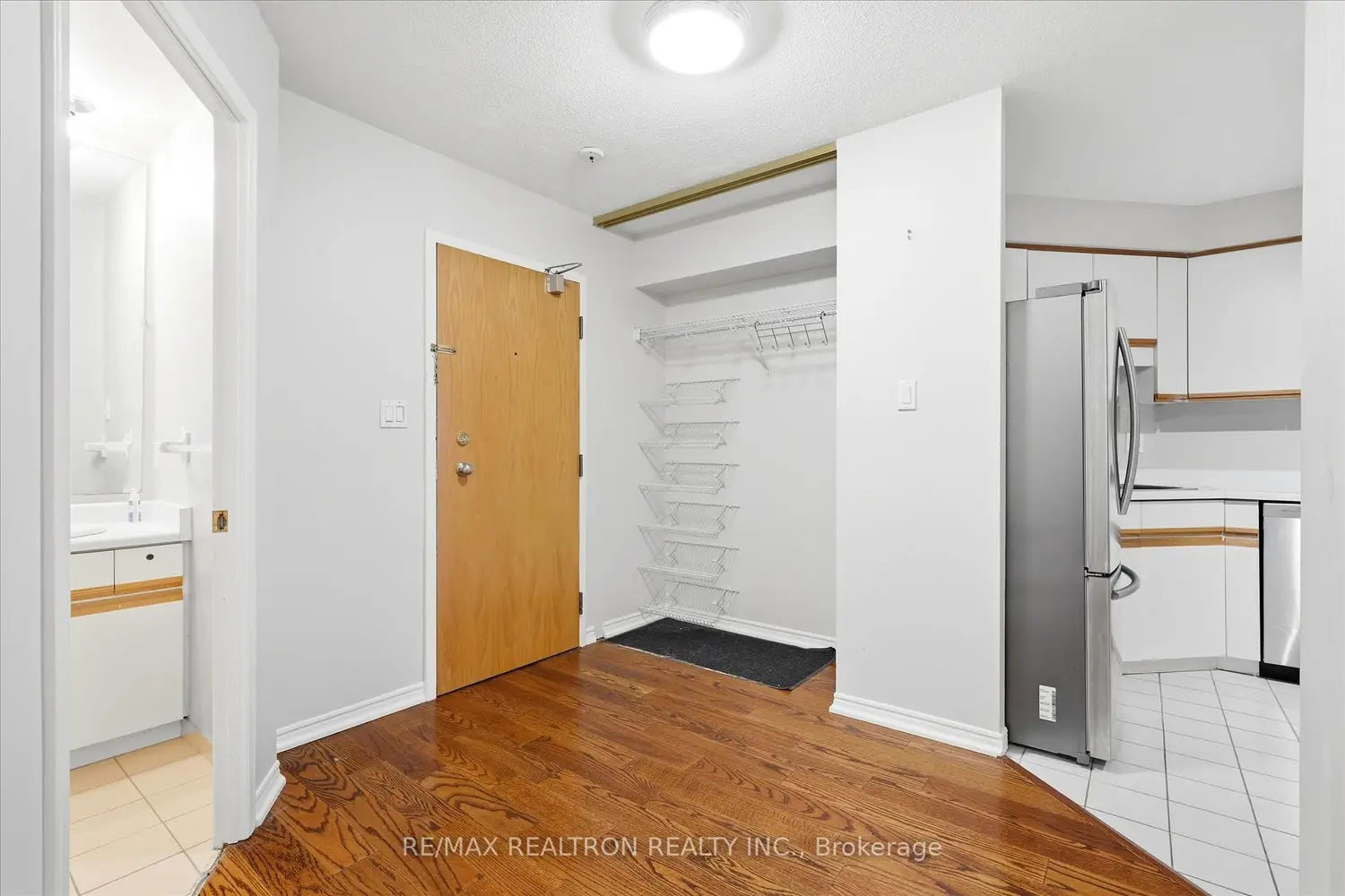 695 Richmond Street 1006
