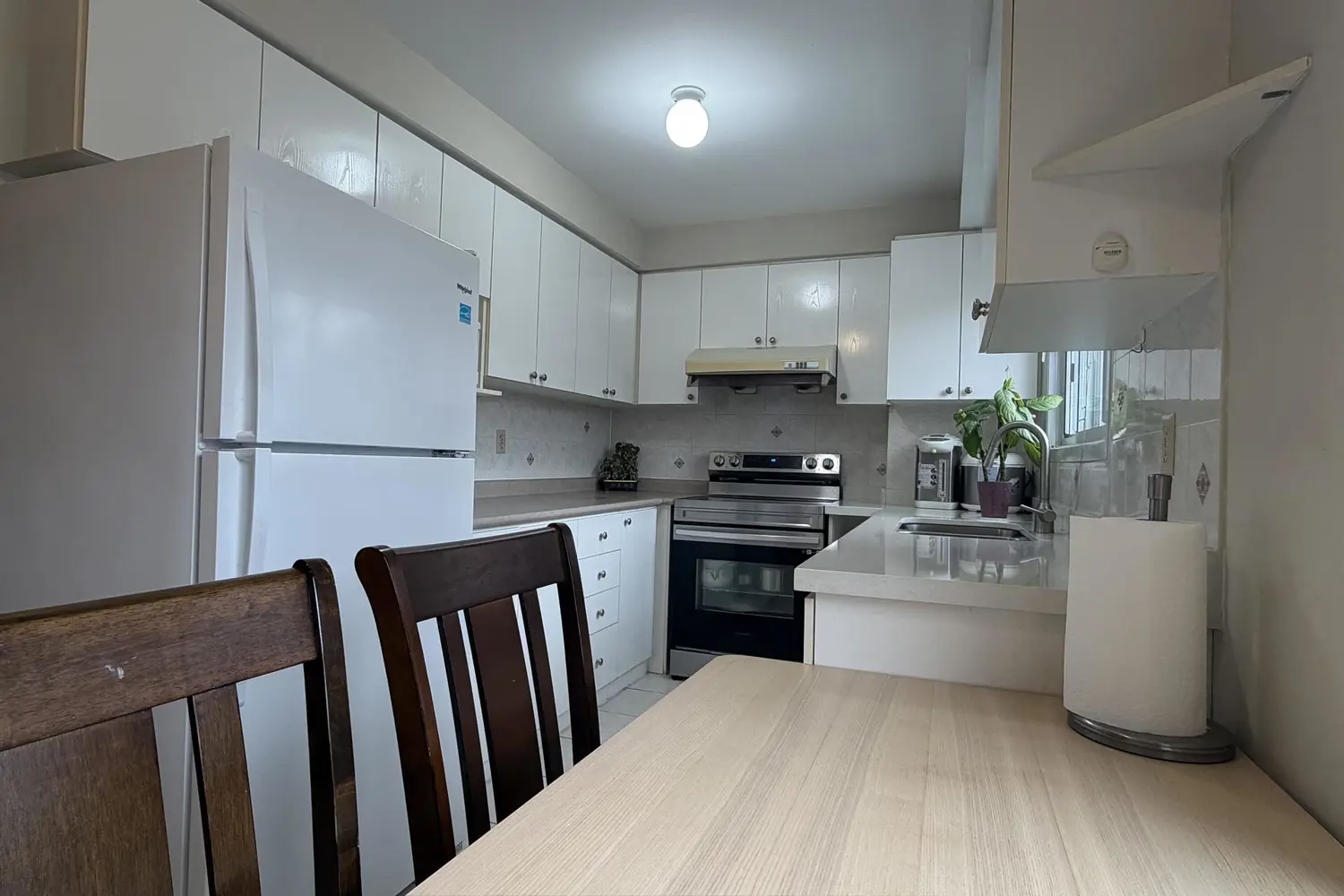 Additional image 8 of 1121 Sandhurst Circle 35