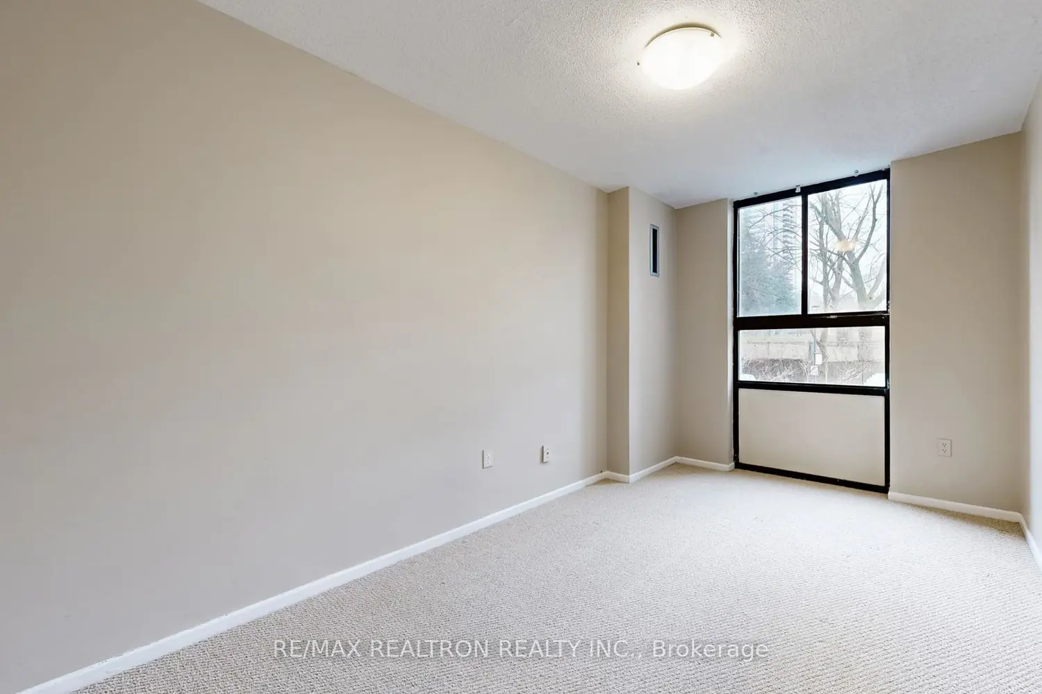 Additional image 11 of 350 Seneca Hill Drive 212