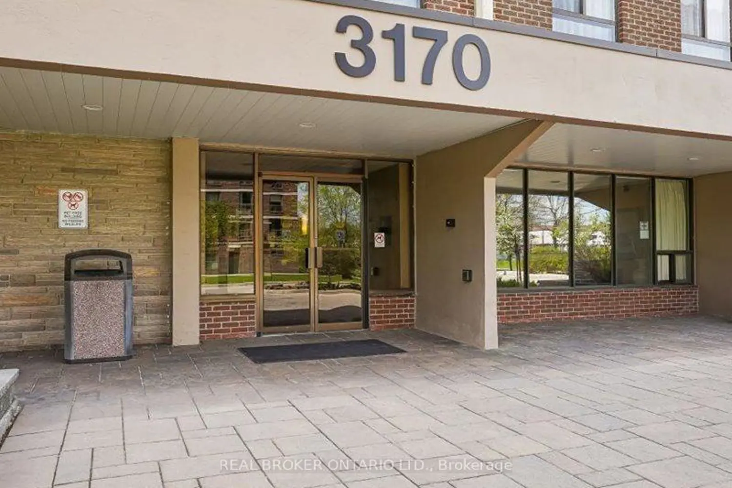 3170 Kirwin Avenue 1504 photo 2