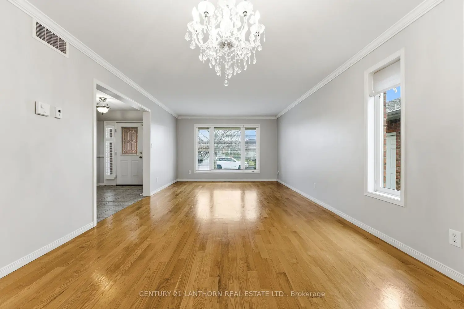 26 Linden Lane photo 4