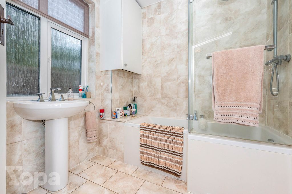 Additional image 14 of 3 bed semi-detached house for saleOakdene Avenue, Erith DA8