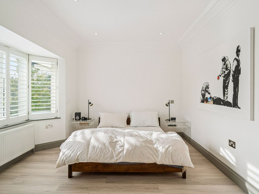 Additional image 16 of 6 bed detached house for saleEsher Place Avenue, Esher KT10