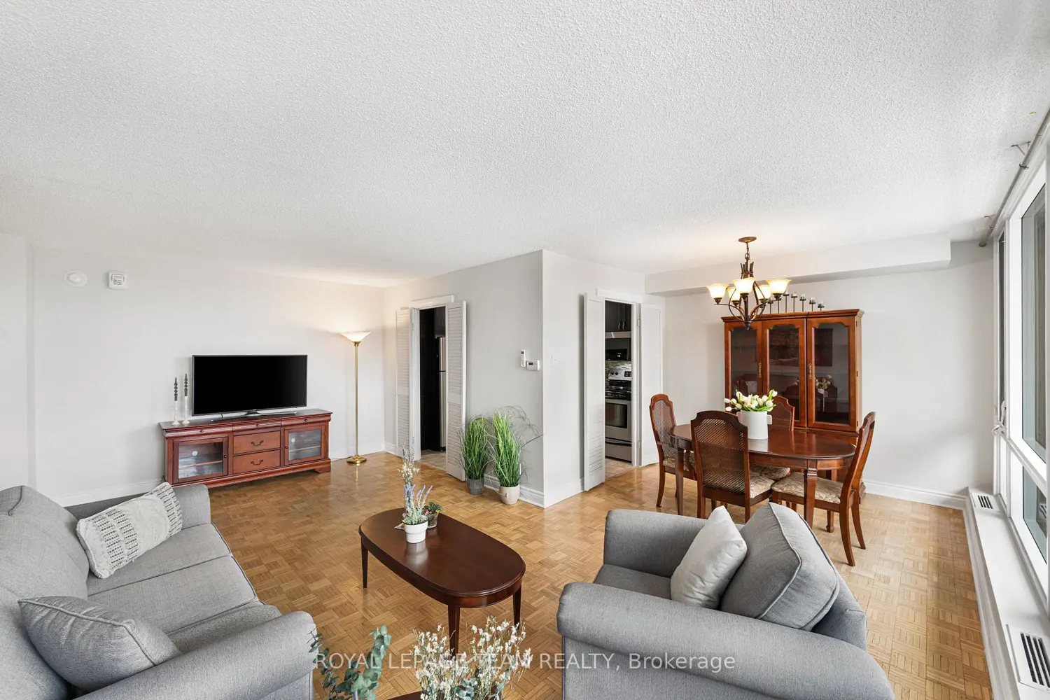 Additional image 7 of 2625 Regina Street 507