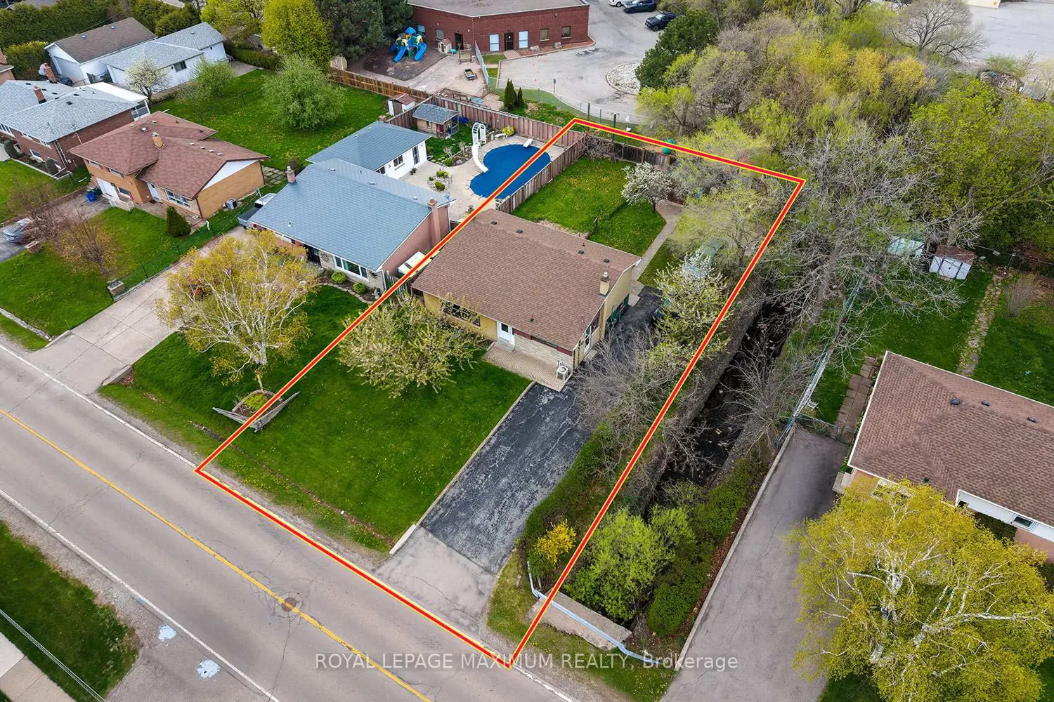 Additional image 2 of 565 Pinegrove Road