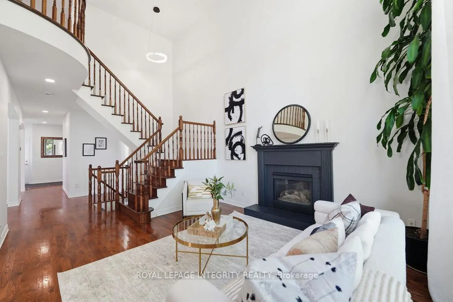72 Maricona Way photo 3