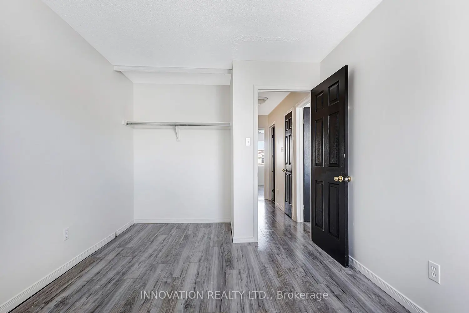 Additional image 15 of 330 Fairbrooke Court