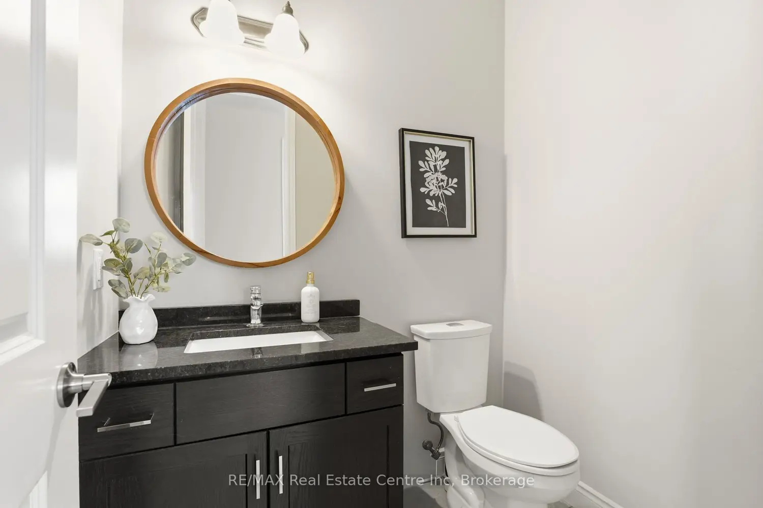 162 Harrison Street photo 4