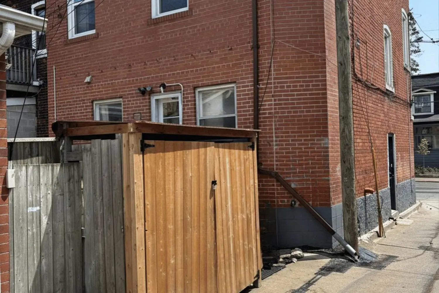 Additional image 4 of 740 Lansdowne Avenue