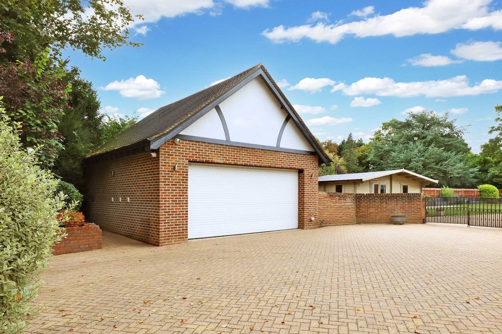 Additional image 14 of 7 bed detached house for saleVicarage Way, Gerrards Cross, Buckinghamshire SL9