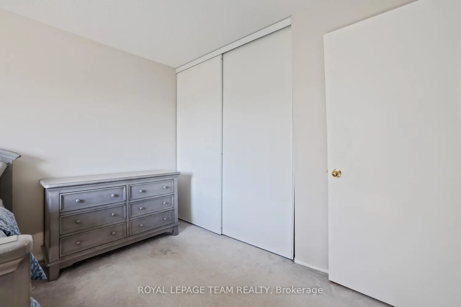 Additional image 7 of 2942 Fairlea Crescent