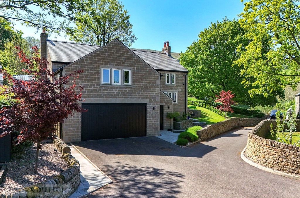 4 bed detached house for saleStorth Brook Court, Glossop SK13