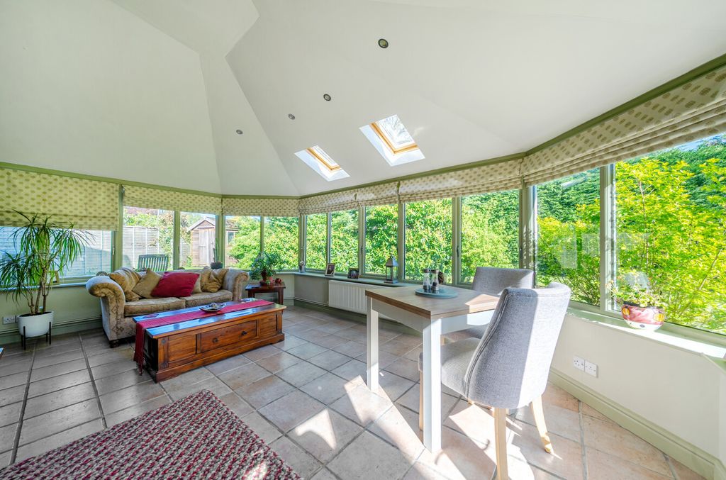 Additional image 9 of 5 bed detached house for saleKeble Lawns, Fairford, Gloucestershire GL7
