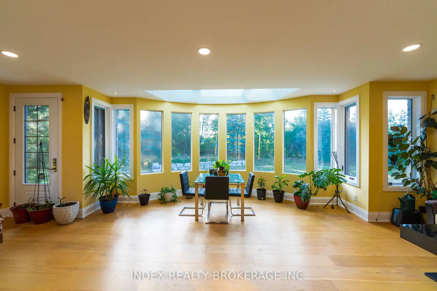 20 Glassford Court photo 2