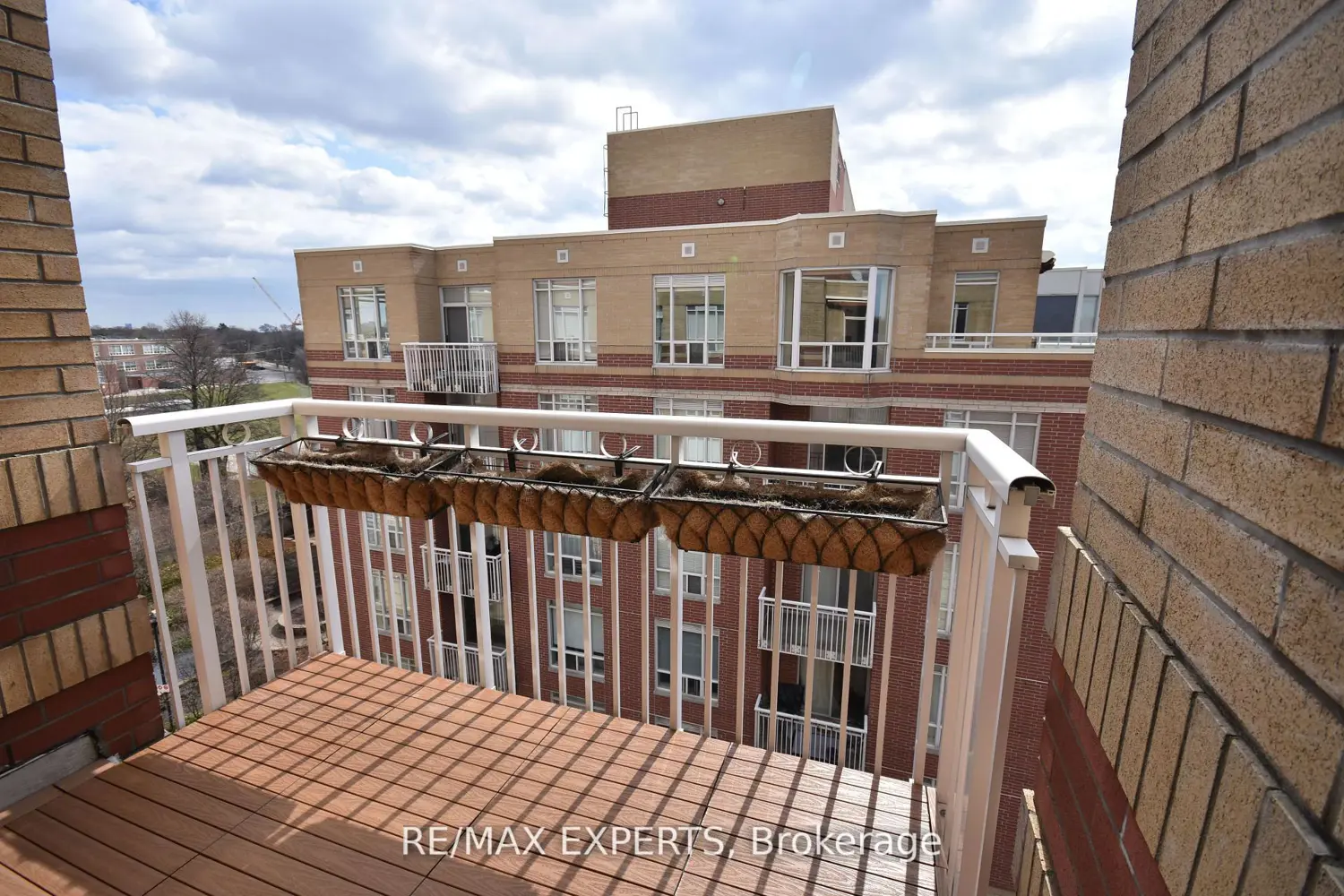 Additional image 19 of 481 Rosewell Avenue 506