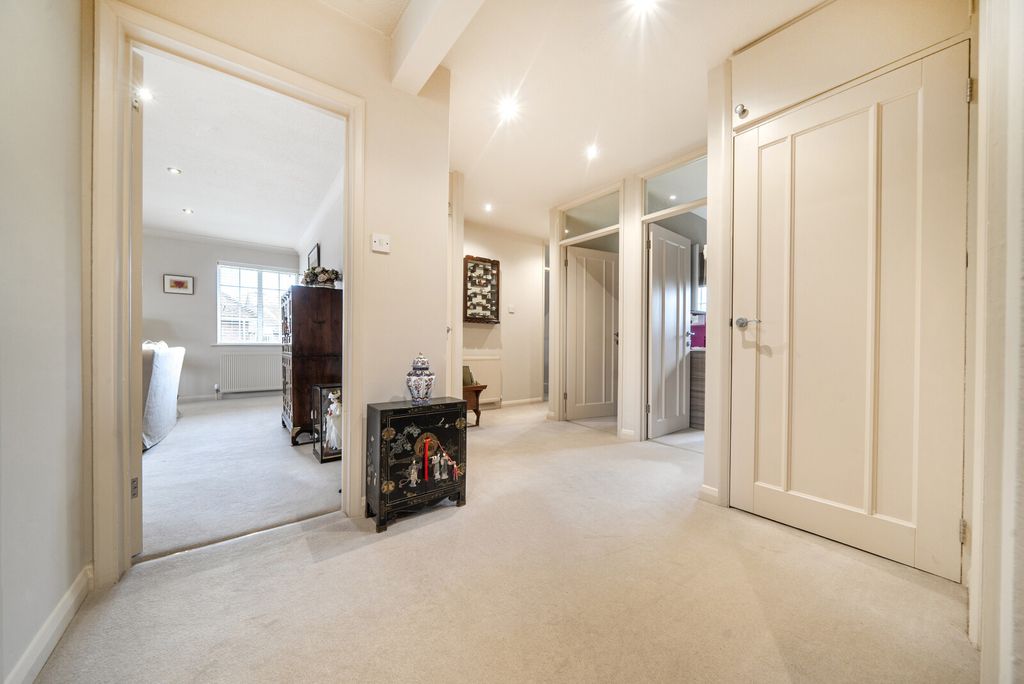 Additional image 15 of 3 bed maisonette for saleTrafalgar Court, Farnham GU9