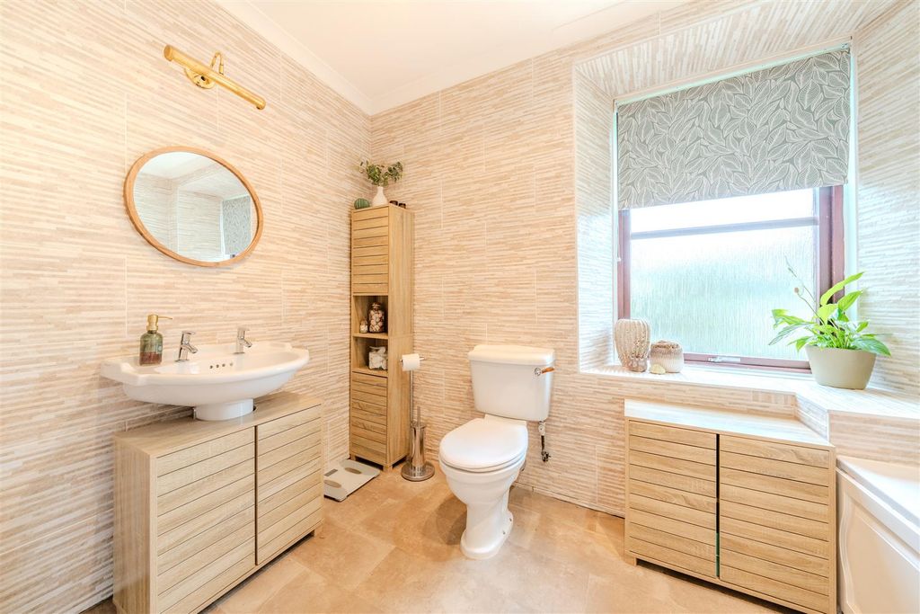 Additional image 16 of 4 bed detached house for saleNorthburn Villa, Albert Road, Eyemouth TD14