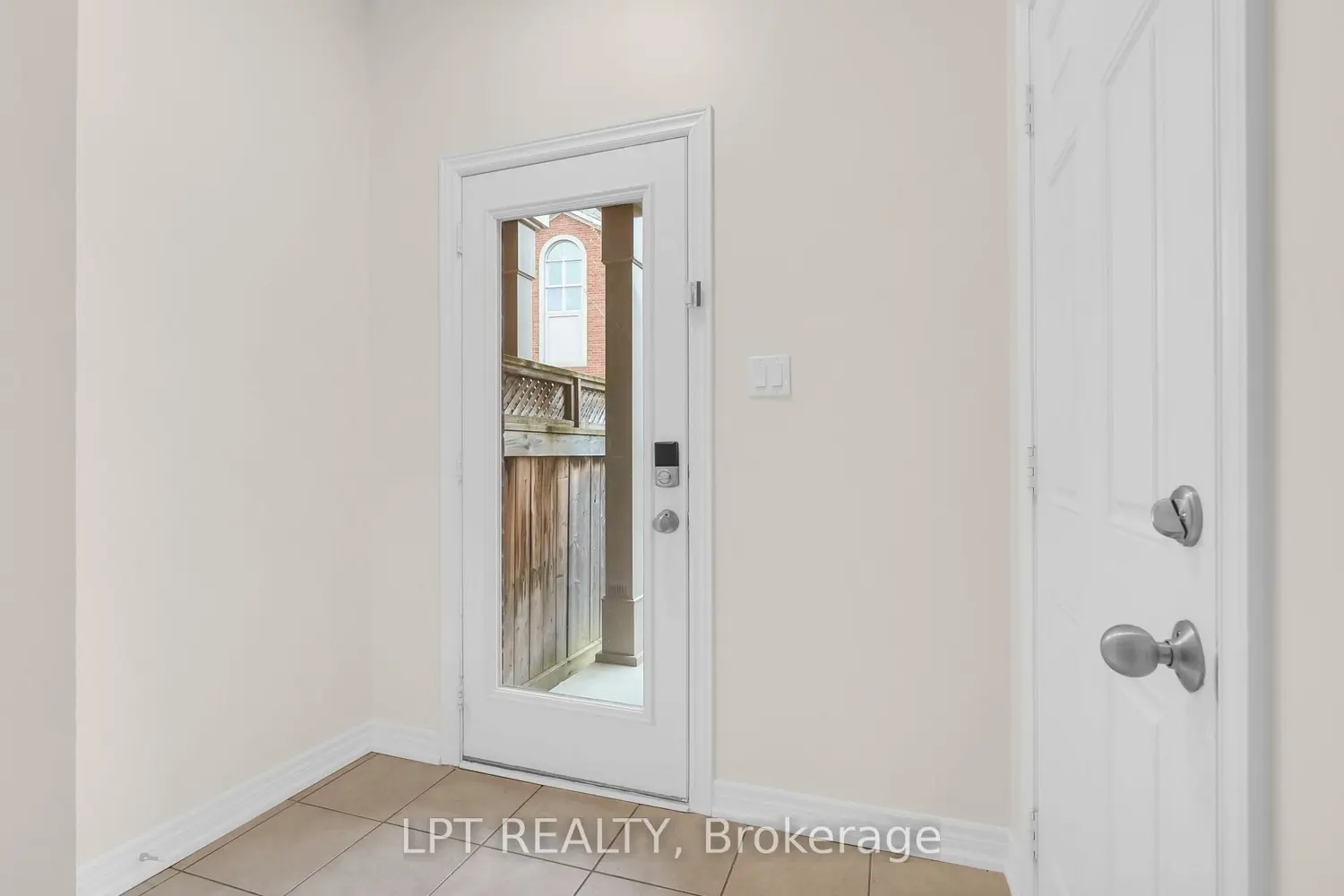 3215 Thomas Street 4