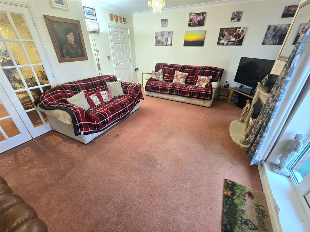 Additional image 4 of 2 bed flat for saleEsplanade Court, Great Yarmouth NR30