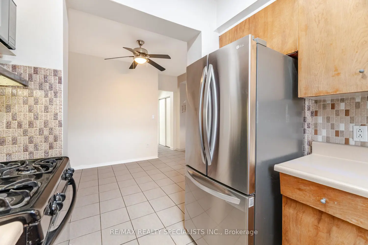 Additional image 8 of 971 Saint Clarens Avenue