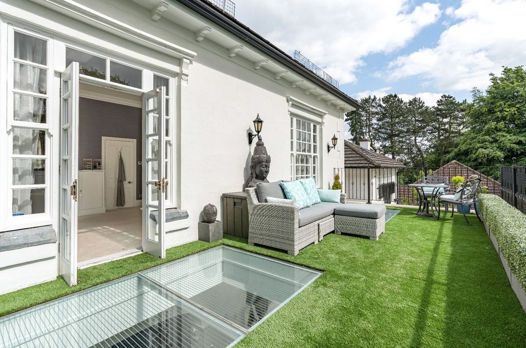 Additional image 26 of 6 bed detached house for saleHollies Drive, Mucklow Hill, Halesowen B62
