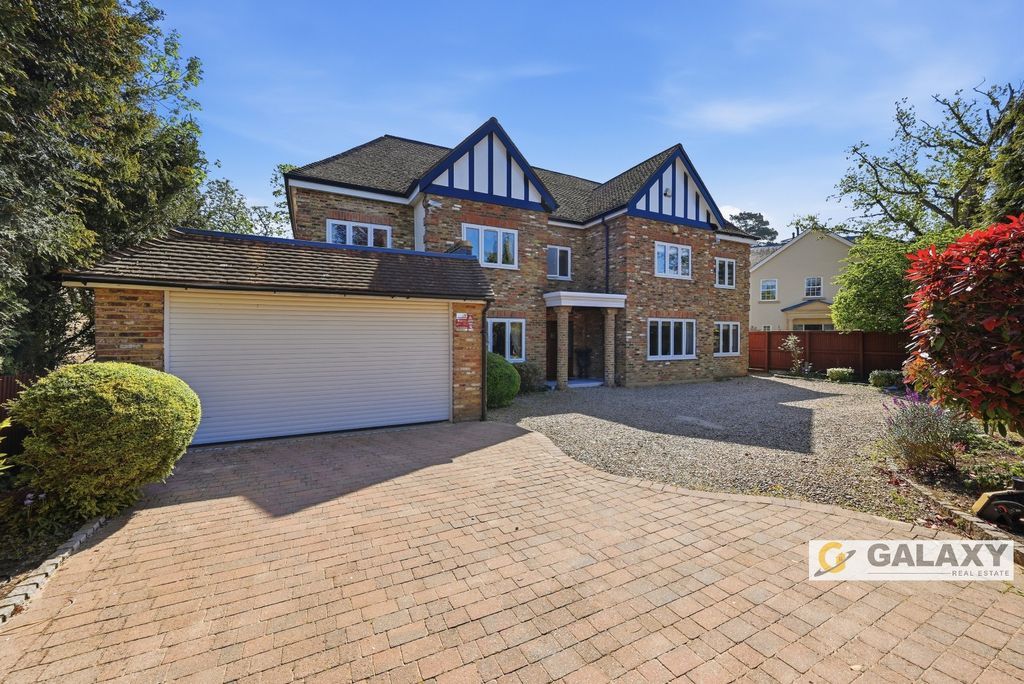 Additional image 2 of 7 bed detached house for saleCamp Road, Gerrards Cross SL9