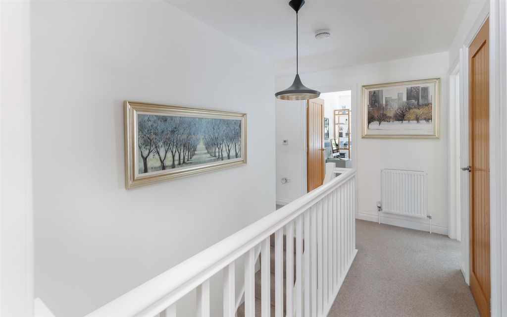 Additional image 17 of 5 bed detached house for saleHooke Close, Freshwater PO40